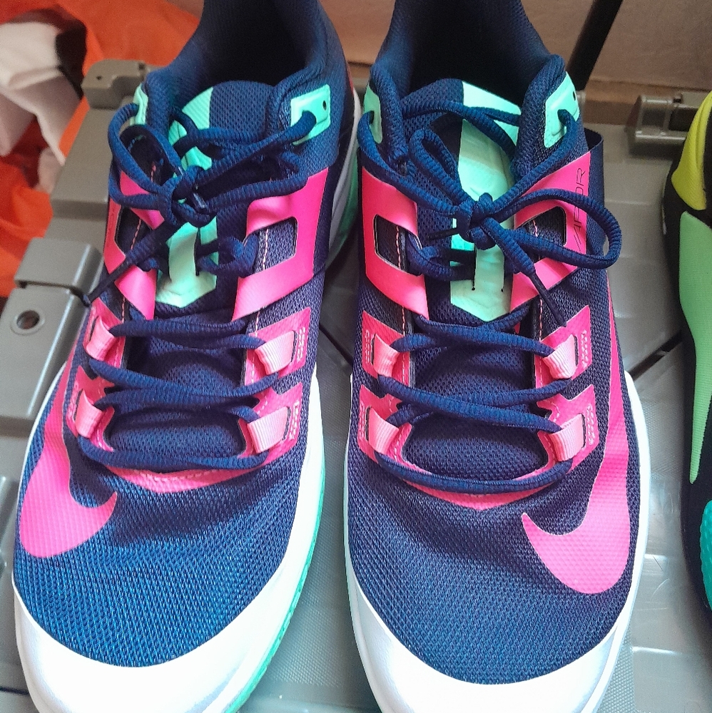 Nike Court Vapor Lite Low Obsidian Hyper Pink Size 11.5